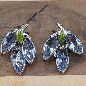 Vintage Blue Crystal Bezel Set Silver Tone Flower Clip-on Earrings